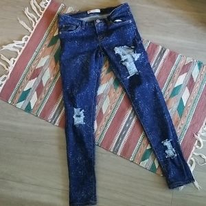 Distressed 710 Levi's